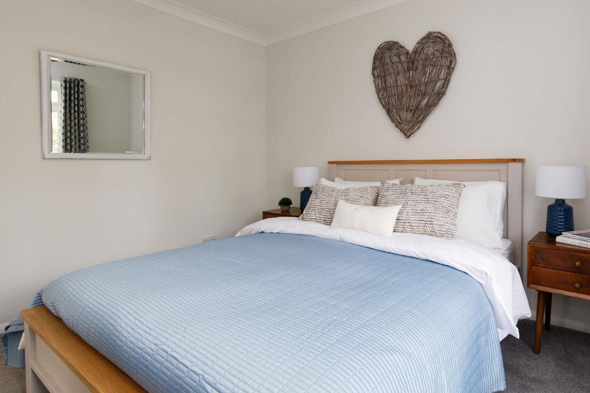 Spacious Home For 8 In Witterings - Walk To Beach East Wittering Bagian luar foto
